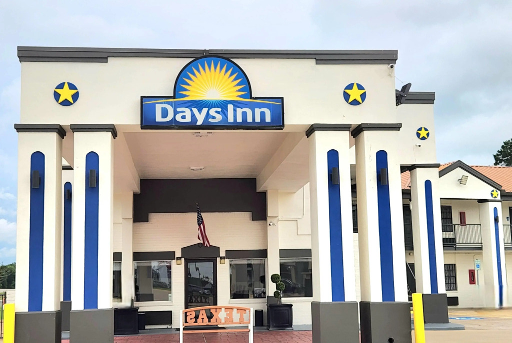 Days Inn by Wyndham Orange