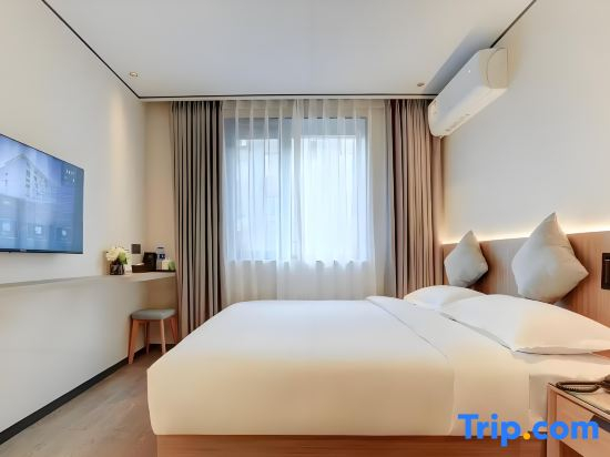 Kaiya Hotel (Kunming Yuantongshan Honghui Hospital Store)