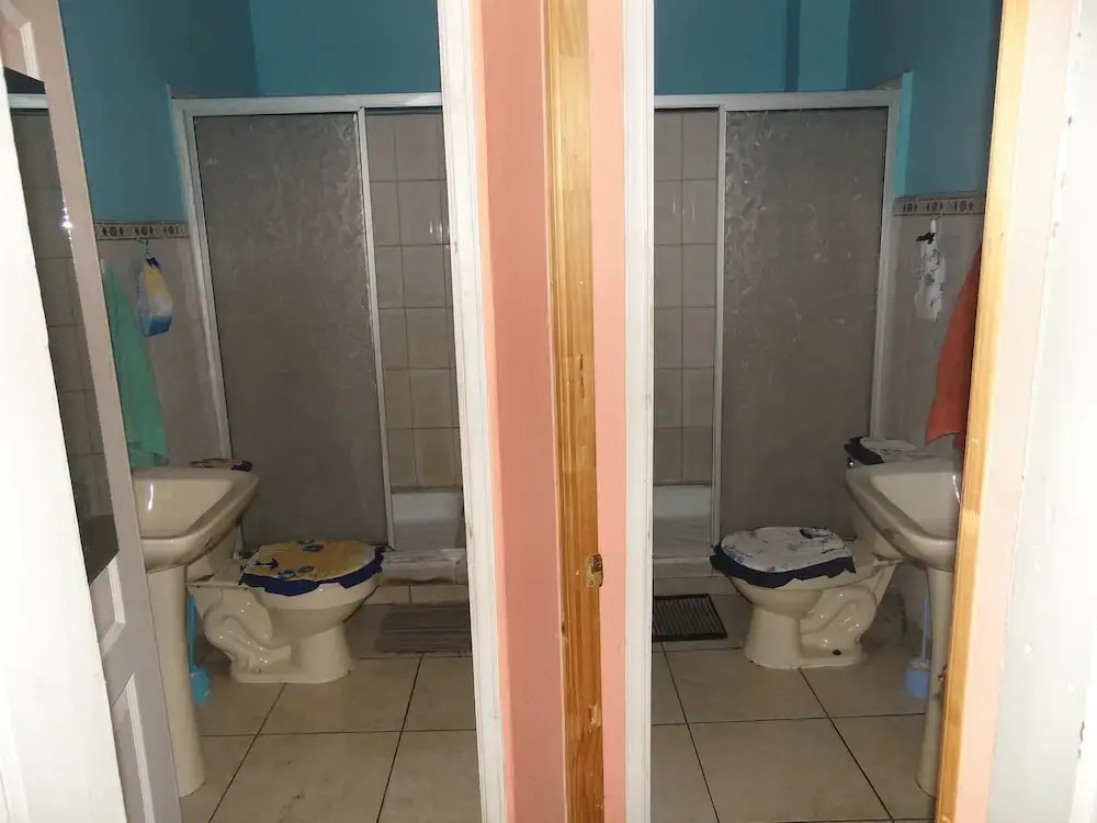 Hostal Tricontinental