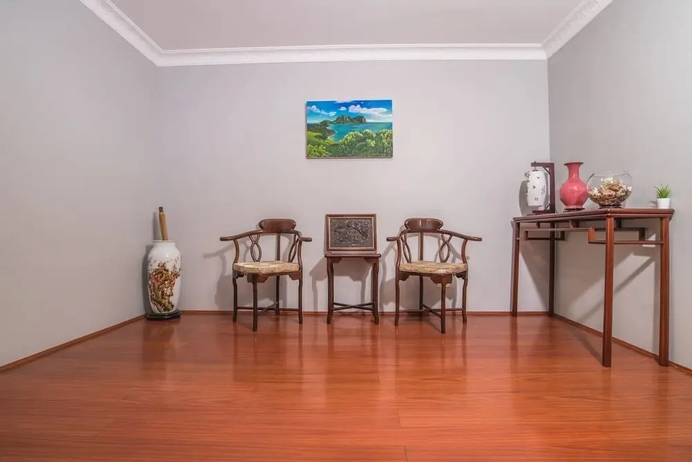 Rustic Hardwood 2 Bedroom Apartment in Randwick