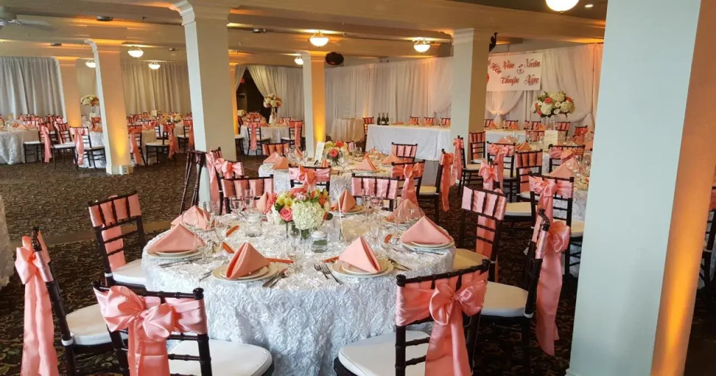Niagara Crossing Hotel and Spa