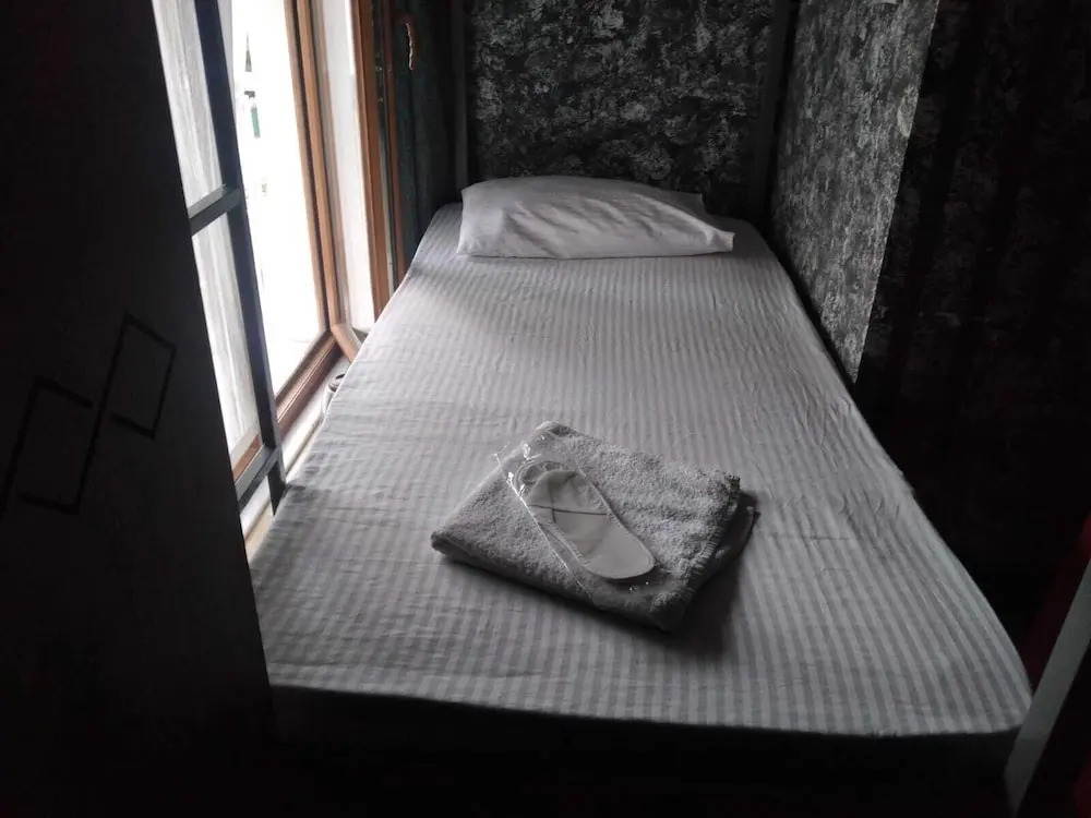 Zirkon Suit Otel