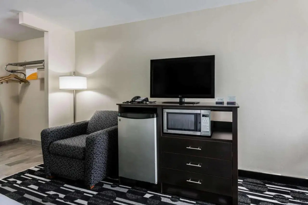 Bricktown Hotel & Extended Stay