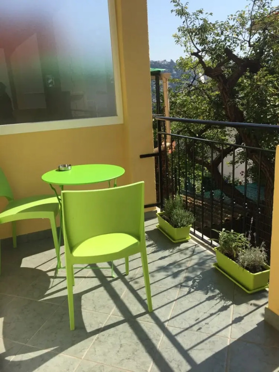 Monaco Suites