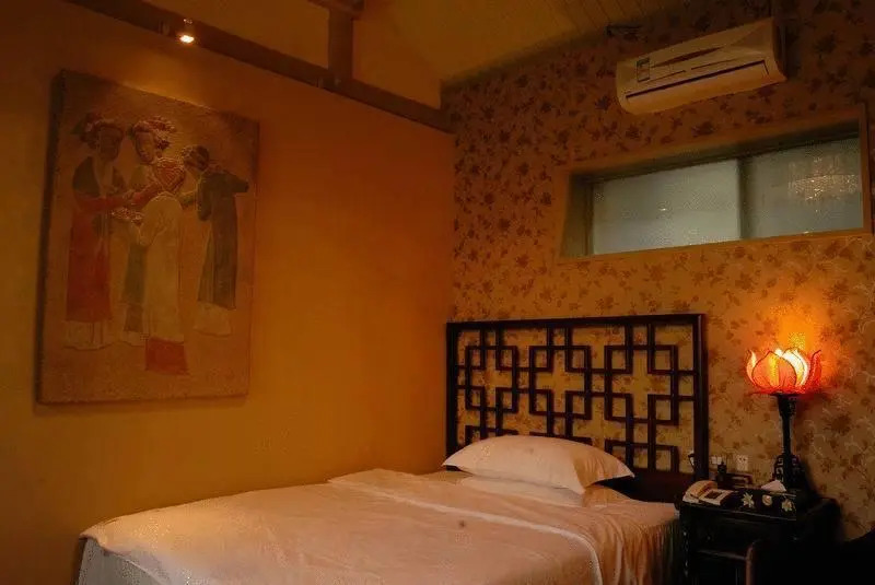 Graceland Yard Hotel