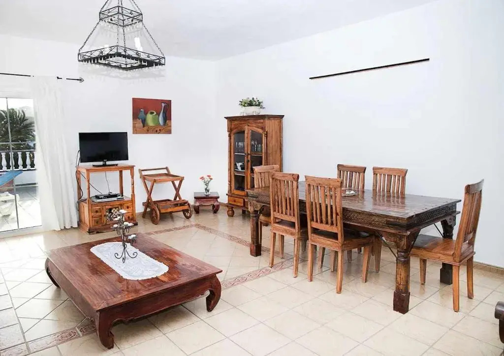 Villas del Mar. Viña y Cabrera