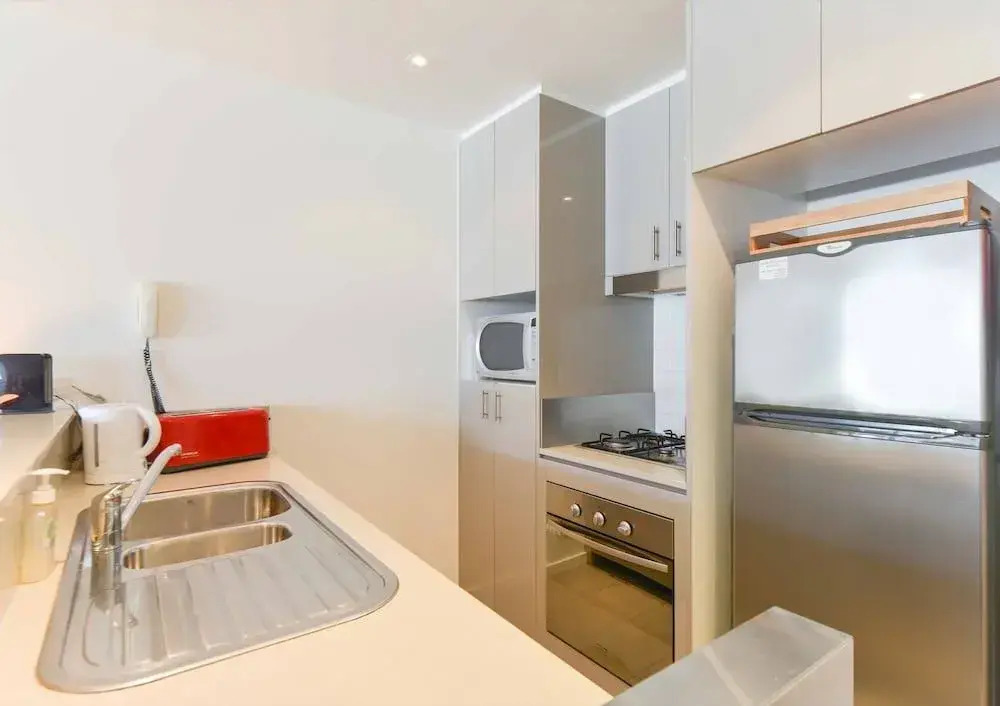 StayCentral - Spacious Seaviews Port Melbourne