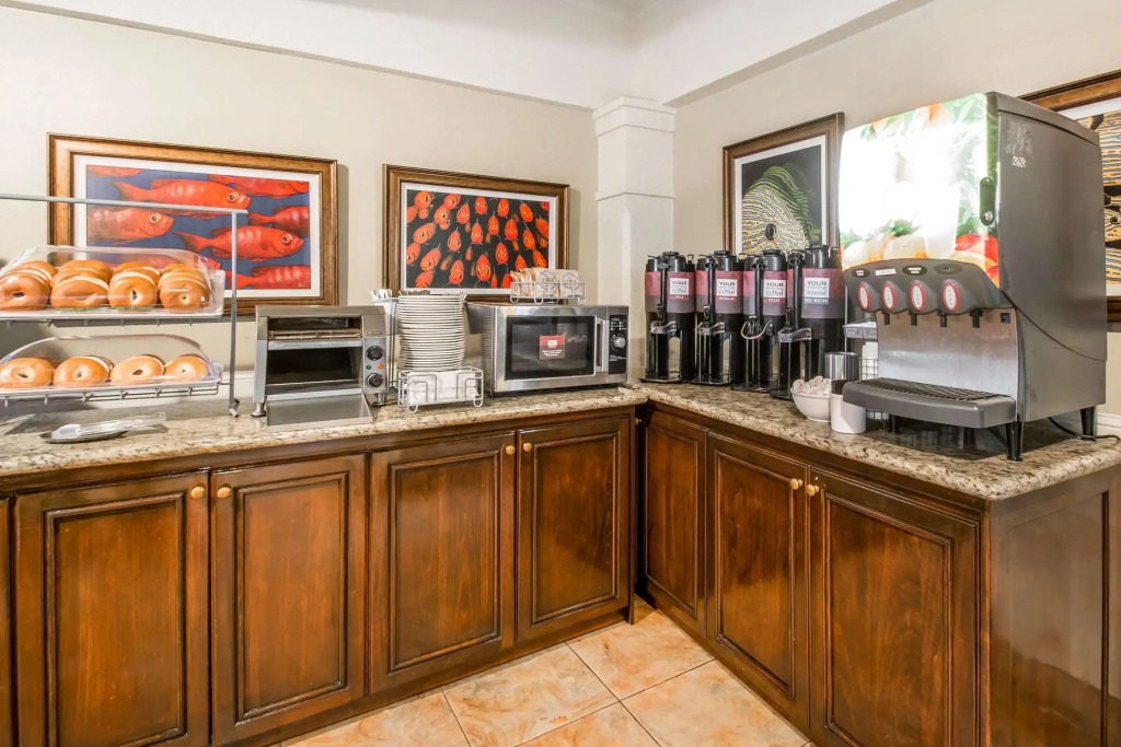 Comfort Suites Paradise Island