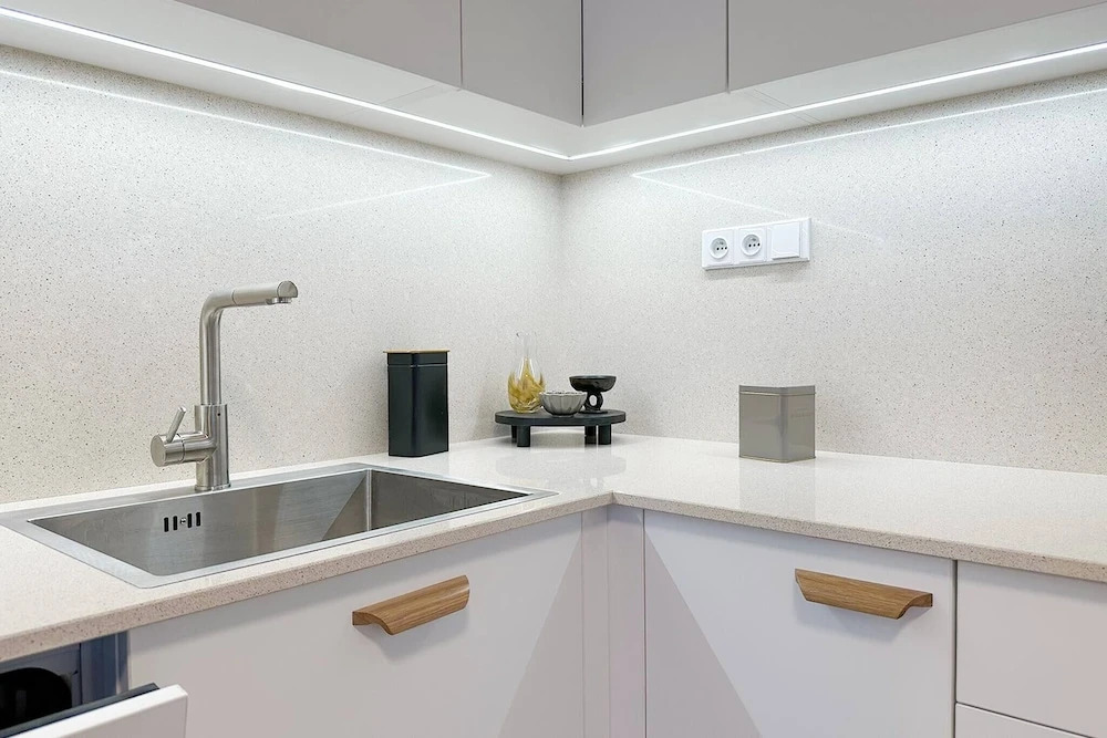 "new 3kk Apts: Holešovice Heart"