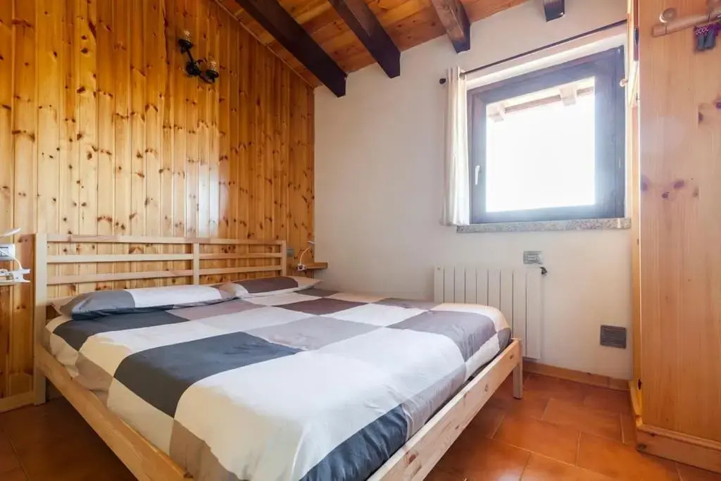 Panorama1200a, in the Heart of the San Fermo Hills