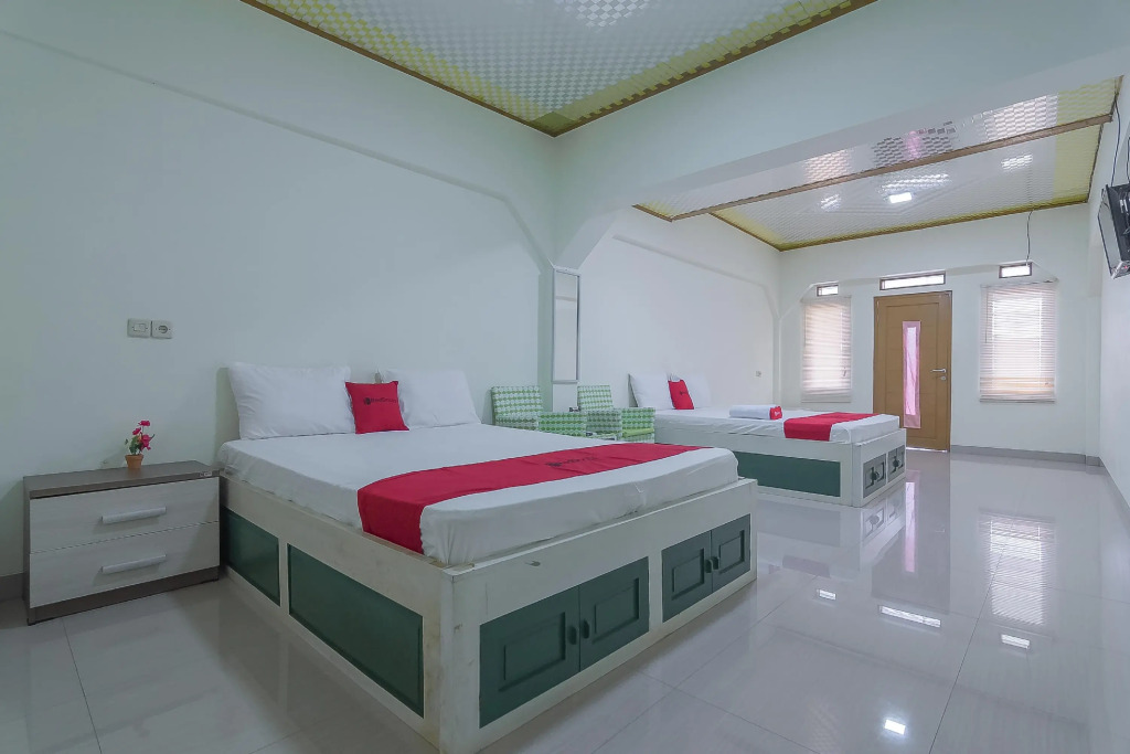 RedDoorz Resort Syariah @ Batu Apung Purwakarta