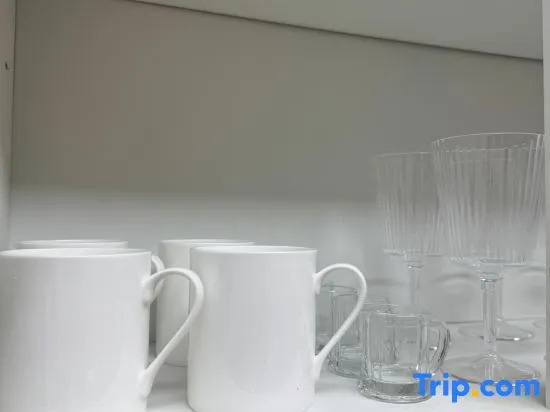 Best Location/6 People/Mangwon Market 3 Min./Hongdae 10 Min./Myeong-dong 20 Min