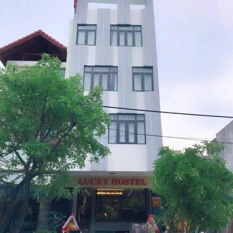 Lucky Hostel