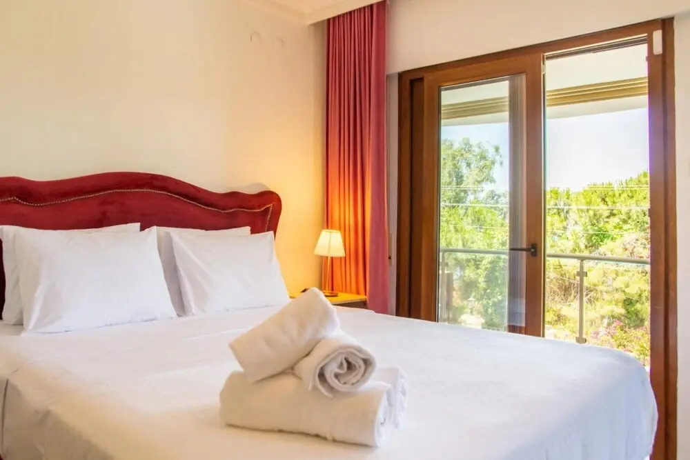 Enchanting Villa With Backyard in Cesme Near Beach