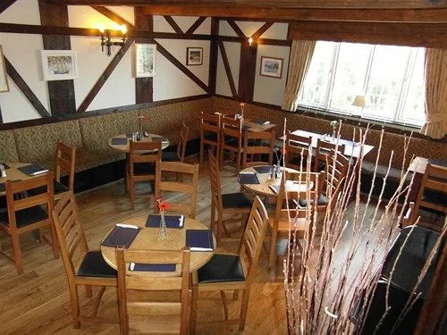 Three Horseshoes Country Inn
