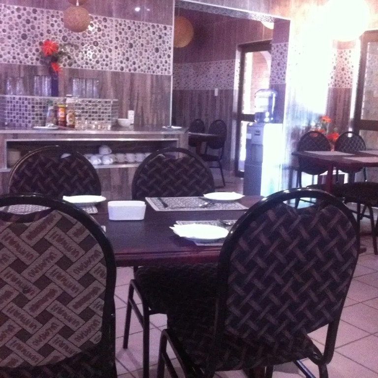 Desert Sands Hotel
