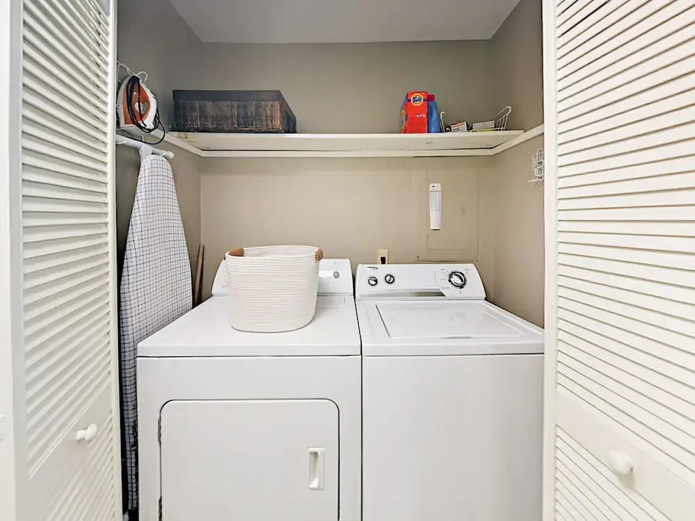 Lighthouse Lane Cutter Court Villa Apt 965 2 Bedrooms 2.5 Bathrooms Vi