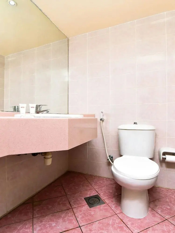 OYO 182 Zariana Hotel