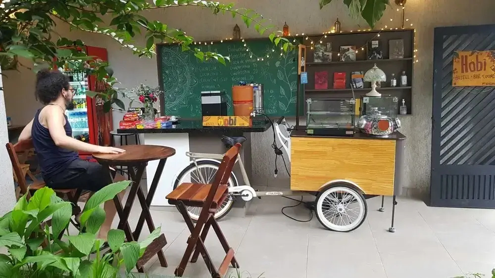 Hobi Hostel Bar & Lounge