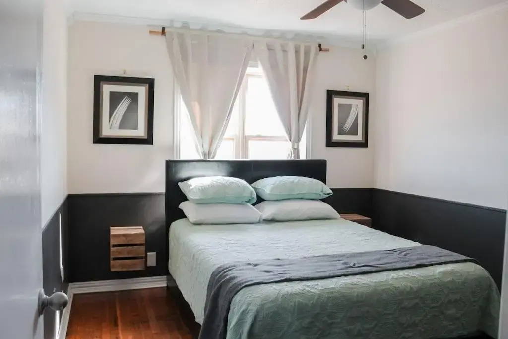 Cozy + Eclectic home in the Heart of Lawton/Mid Term Stay