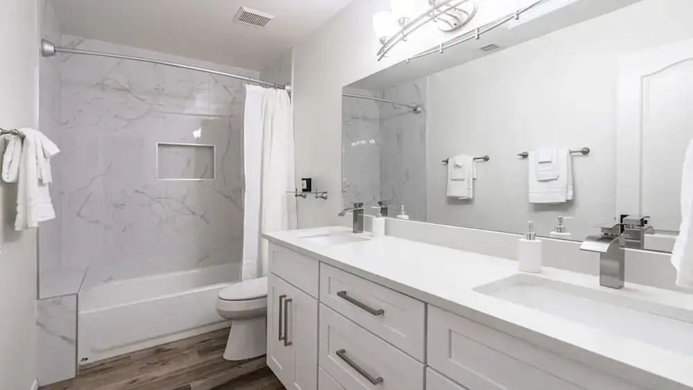 New Listing! Stylish 4 Bdrm W/pool and Game Room
