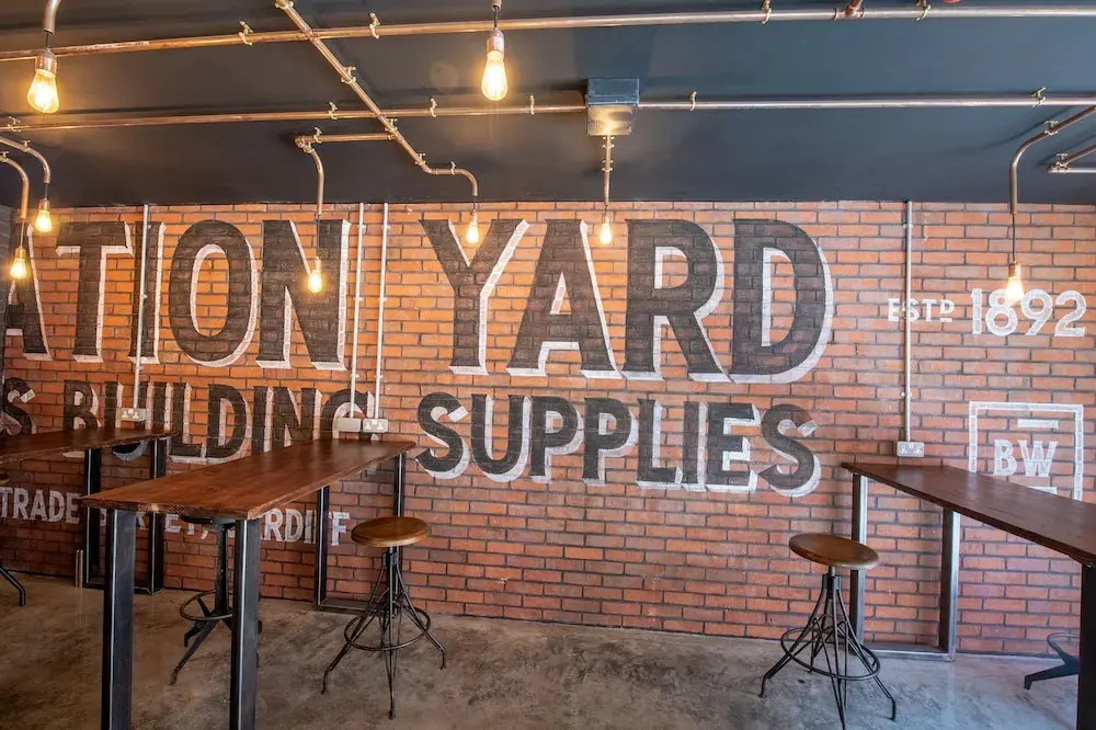 Stylish warehouse apartment in Central Cardiff