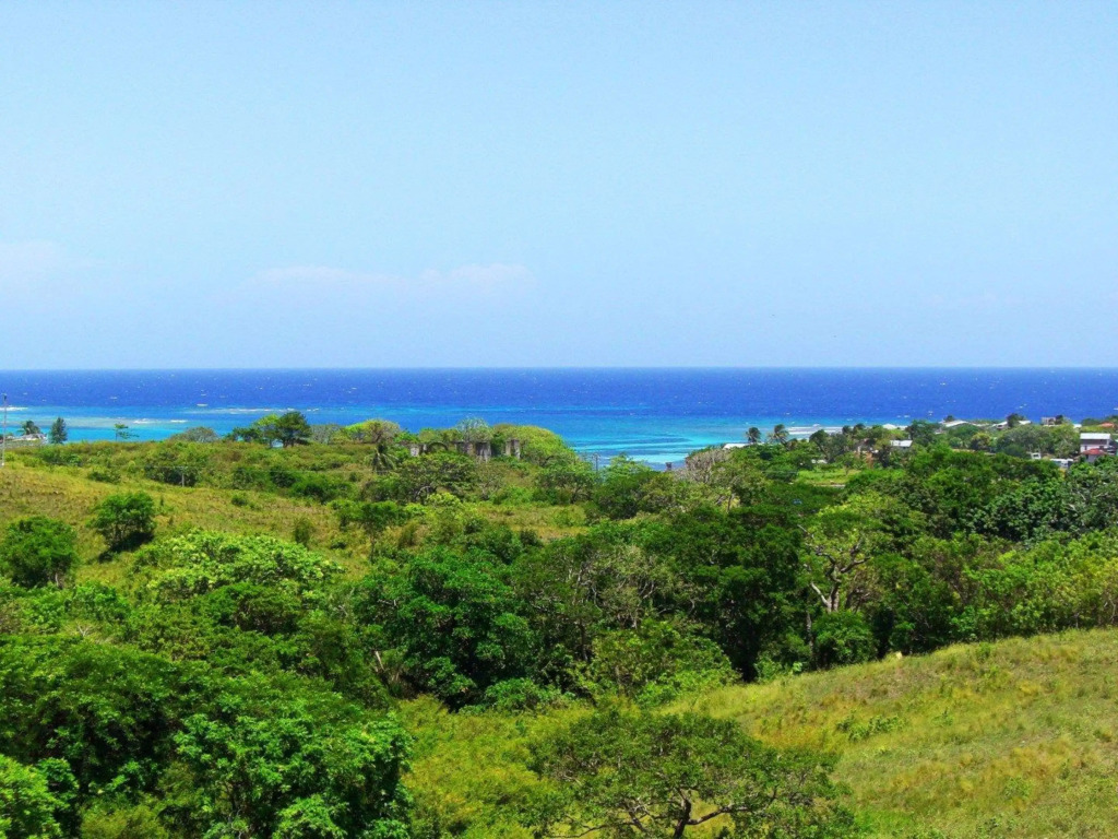 Clarion Suites Roatan at Pineapple Villas