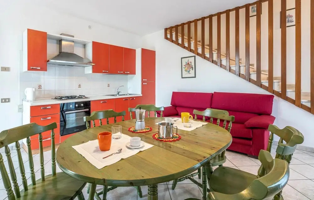3 Bedroom Awesome Home In Albarella Ro