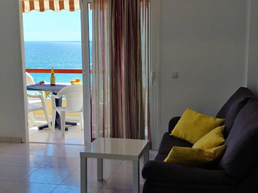 Las Vistas Apartment, Ocean View, 2 Bedrooms & Free Wifi