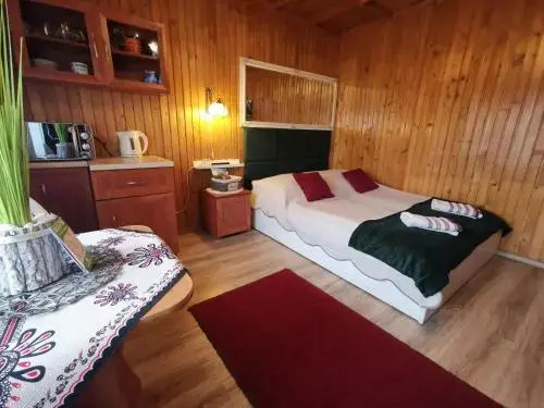 Jama Niedźwiedzia z widokiem na Giewont
