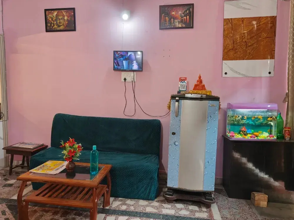 Anand Homestay