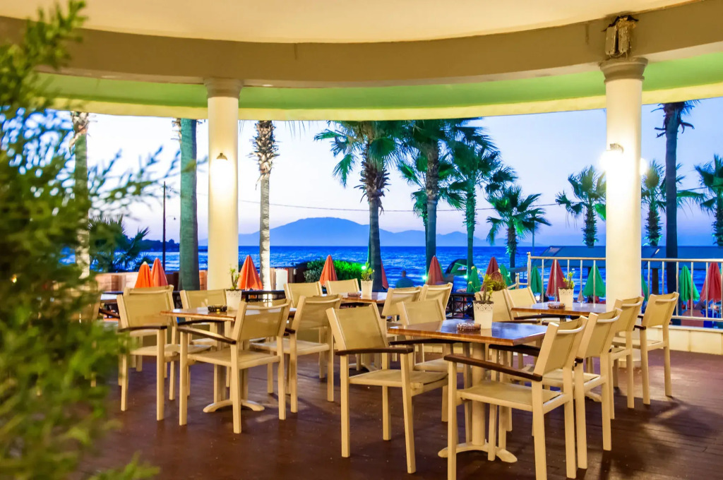 Phoenix Beach Hotel