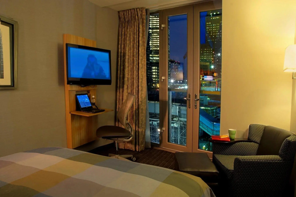 World Center Hotel