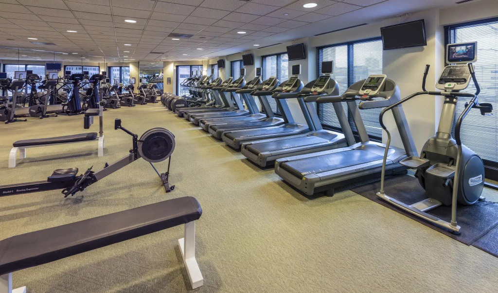 DoubleTree Suites by Hilton Hotel & Conference Center Chicago-Downers Grove