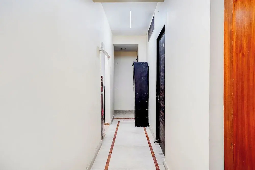 Fabhotel Sarala Residency