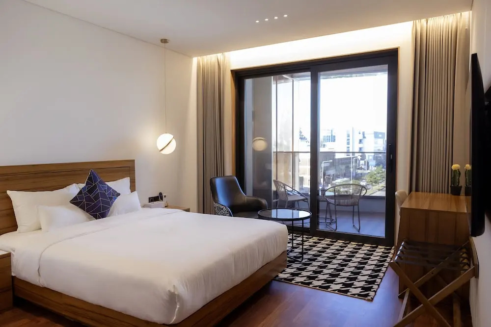 Luel Hotel
