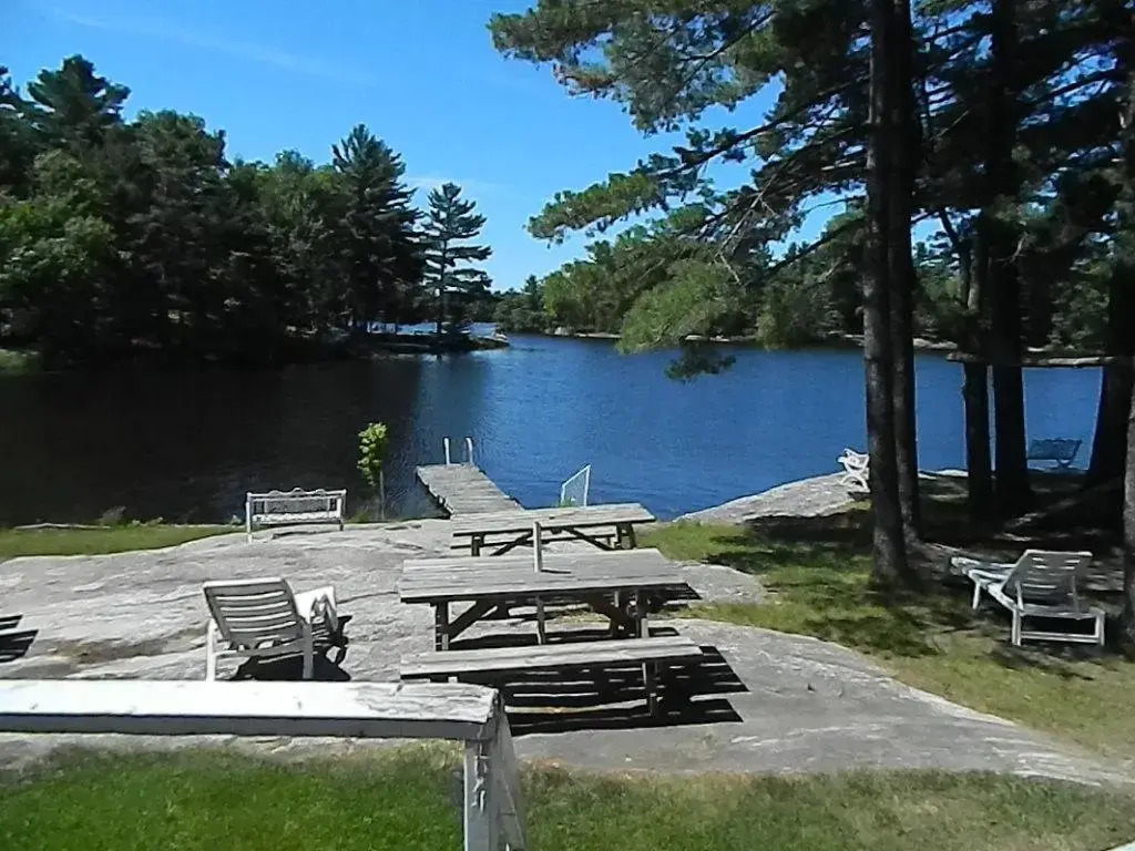 Pine Grove Cottages