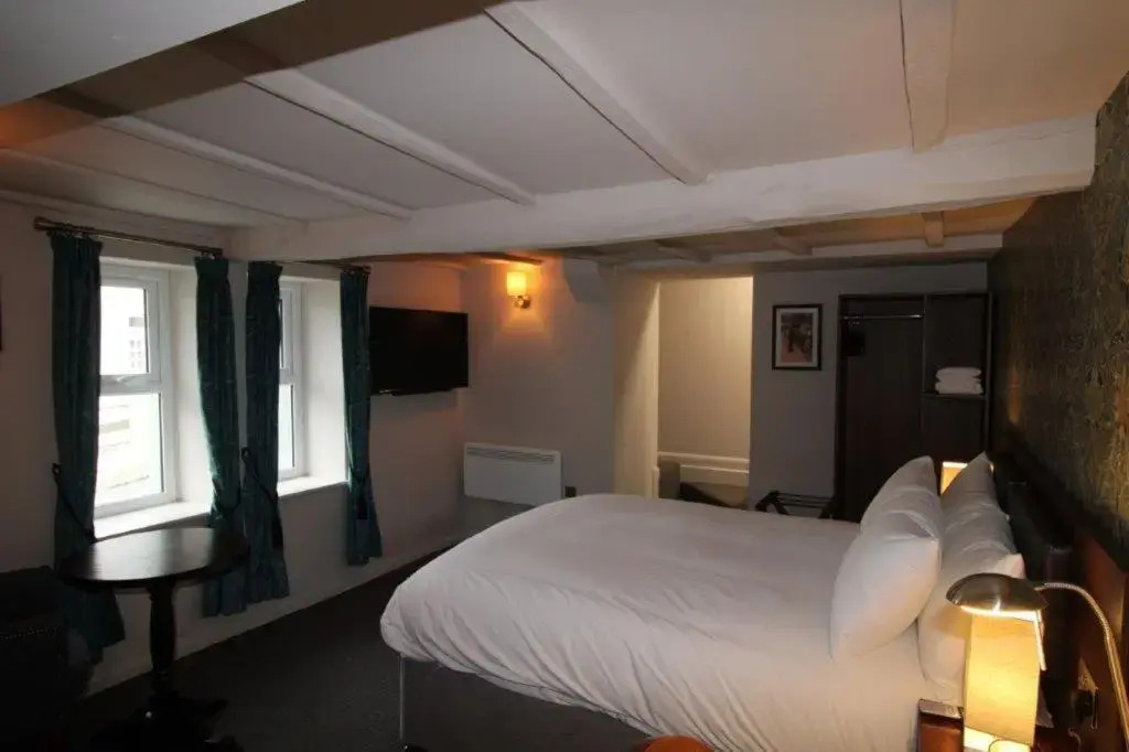 rooms @ the dolau inn
