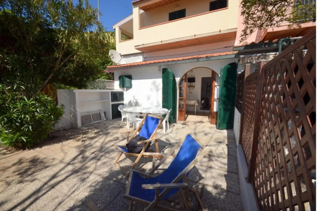 Apartment on the beach-INNAMORATA