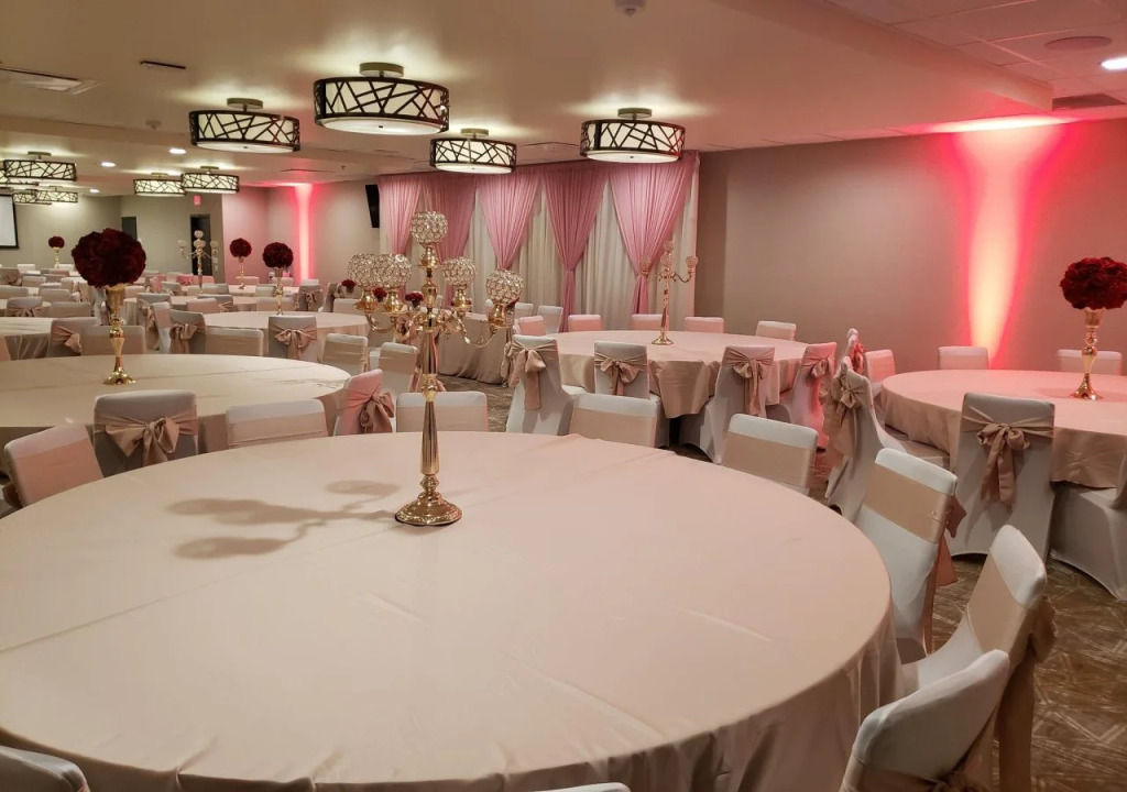 Holiday Inn Tacoma Mall by IHG