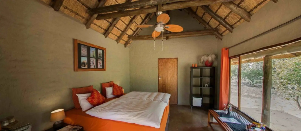 Ama Amanzi Bush Lodge