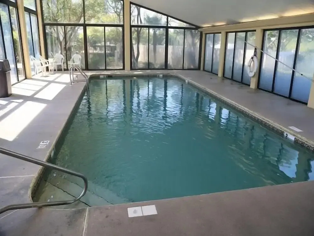 Seaside Beach & Raquet Club 3104 2 Bedroom Condo by Redawning