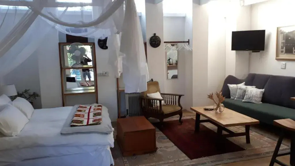 Rhus Cottage.