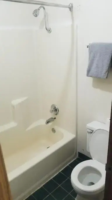 OSU King Bed Hotel 104 Booking