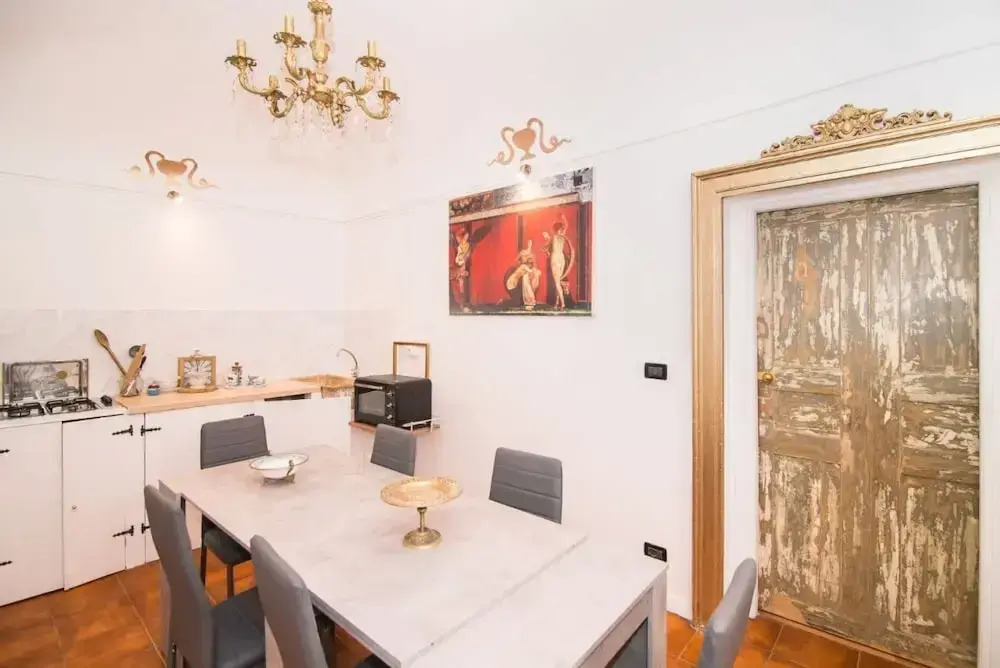 Piazza Vittorio Veneto Elegant Flat