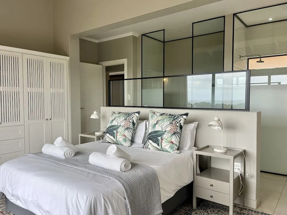 Villa Rentals 14309