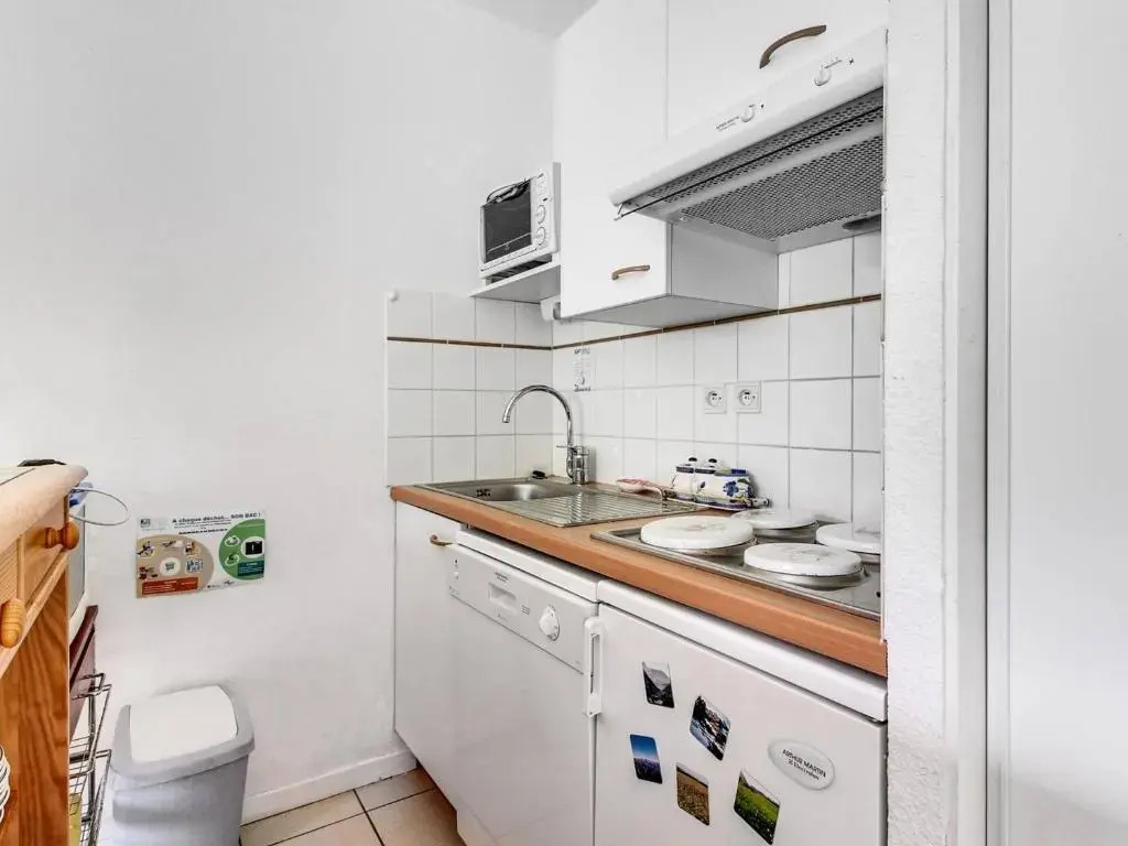 Appartement Esquièze-Sère, 2 pièces, 4 personnes - FR-1-402-21