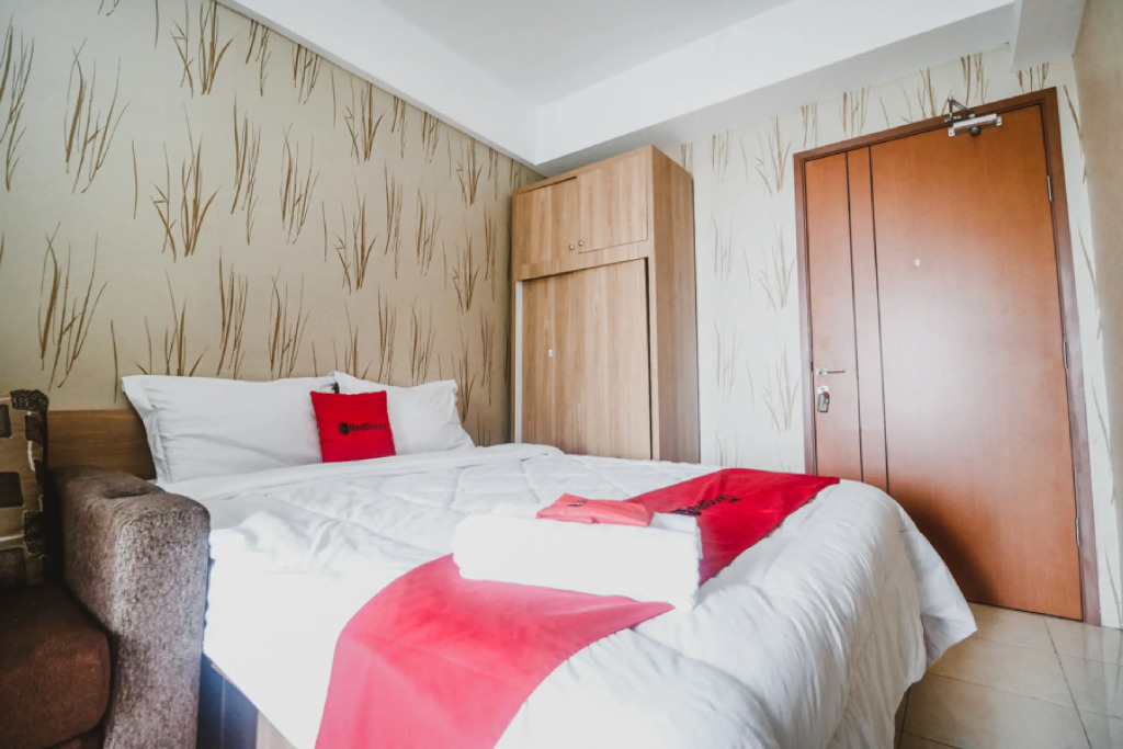 RedLiving Apartemen Green Lake View Ciputat - Pelangi Rooms Tower E