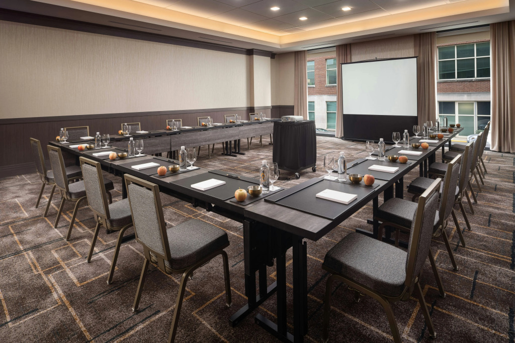 Hotel Distil, Autograph Collection