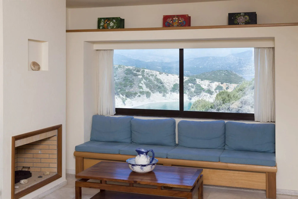 One bedroom villa with private seawater pool Just 150 meters from the sea